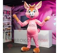 Personnage De Costume De Mascotte Redbrokoly De Chevreuil Rose Habillé D'un Pantacourt Et De Boucles D'oreilles Multicolore