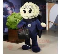 Personnage De Costume De Mascotte Redbrokoly De Chou-Fleur Bleu Marine Habillé D'un Col Roulé Et De Sacs Fourre-Tout Multicolore