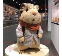 Personnage De Costume De Mascotte Redbrokoly De Cochon D'inde Beige Vêtu D'un Short Et D'écharpes Multicolore