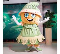 Personnage De Costume De Mascotte Redbrokoly De Salade César Aux Pêches Habillé D'une Jupe Et De Chapeaux Multicolore