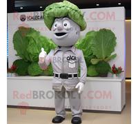 Personnage De Costume De Mascotte Redbrokoly De Salade César Grise Habillé D'une Chemise Boutonnée Et De Chapeaux Multicolore