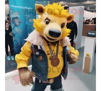 Personnage De Costume De Mascotte Redbrokoly De Sanglier Jaune Habillé D'un Jean Boyfriend Et De Colliers Multicolore