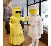 Personnage De Costume De Mascotte Redbrokoly De Soldat De La Guerre Civile Jaune Citron Habillé D'une Robe De Mariée Et De Mitaines Multicolore