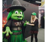 Personnage De Costume De Mascotte Redbrokoly De Sorcière Verte Forêt Habillé D'un Pantalon Cargo Et D'anneaux Multicolore