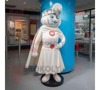 Personnage De Costume De Mascotte Redbrokoly De Super-Héros Crème Habillé D'une Jupe Trapèze Et De Bérets Multicolore