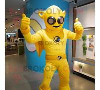 Personnage De Costume De Mascotte Redbrokoly De Super-Héros Jaune Habillé D'une Barboteuse Et De Chapeaux Multicolore
