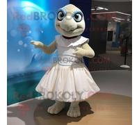 Personnage De Costume De Mascotte Redbrokoly De Tortue De Mer Blanche Habillé D'une Jupe Trapèze Et De Lacets De Chaussures Multicolore