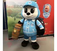 Personnage De Costume De Mascotte Redbrokoly Guinness Bleu Ciel Habillé D'un Short Cargo Et De Broches Multicolore