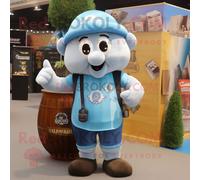 Personnage De Costume De Mascotte Redbrokoly Guinness Bleu Ciel Habillé D'un Short Cargo Et De Broches Multicolore