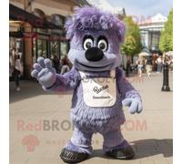 Personnage De Costume De Mascotte Redbrokoly Lavande Guinness Habillé D'un Short En Jean Et De Gants Multicolore