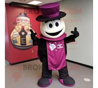 Personnage De Costume De Mascotte Redbrokoly Magenta Ring Master Habillé D'un Tee-Shirt De Baseball Et D'épingles À Chapeau Multicolore