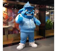 Personnage De Costume De Mascotte Redbrokoly Ogre Bleu Ciel Habillé D'un Coupe-Vent Et De Casquettes Multicolore