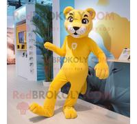 Personnage De Costume De Mascotte Redbrokoly Puma Jaune Habillé D'un Maillot De Bain Et De Pinces À Chaussures Multicolore