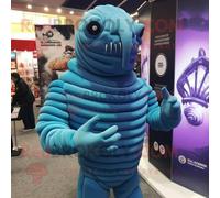 Personnage De Costume De Mascotte Redbrokoly Trilobite Bleu Ciel Habillé D'un Col Roulé Et De Gants Multicolore