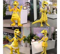 Personnage De Costume De Mascotte Redbrokoly Velociraptor Jaune Citron Habillé Avec Une Robe Midi Et Des Colliers Multicolore