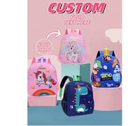 Personnalisez votre sac à dos avec votre nom personnalisé ou vos salutations de fête. Personnalisez votre propre sac à dos. À la mode et mignon, Kawaii et polyvalent, avec des imprimés de petits anima