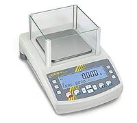 Pèse-personne de précision [Kern PLJ 600-3 cm] Sécurité du processus grâce au réglage automatique interne et à l'homologation [M] - Plage de pesée [Max] : 600 g, lisibilité [d] : 0,001 g, plateau de pesée : 128 x 128 mm (acier inoxydable)