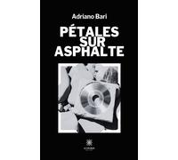 Pétales sur asphalte