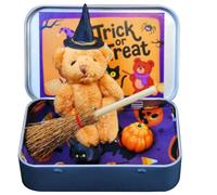 Petit Ours En Peluche Sorcière Dans Une Boîte, Mini Figurines D'halloween Avec Boîte En Fer, Balai, Cape, Citrouille Et Chat Pour Les Farces Ou Les Friandises, Mini Figurines D'halloween, Ours En