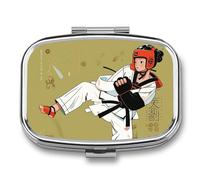 Petite boîte à pilules de voyage portable avec 2 compartiments - Design Taekwondo, boîte à pilules de poche, boîte à huile de poisson - Organiseur de médicaments mignon - Organisateurs de vitamines