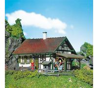 Petite maison à colombages-HO-1/87-FALLER 130277