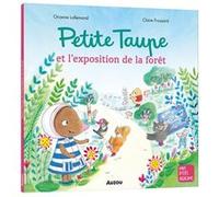 Petite taupe et l'exposition de la forêt