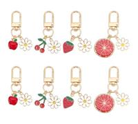 PH PandaHall 16pcs Porte-Clés Fleur et Fruit Porte Clés en Alliage Émaillé 4 style Breloques Cerise Fraise Pomme Orange Accessoires Décoratives pour Sac à Main Décoration D'Été Cadeau Femme Or