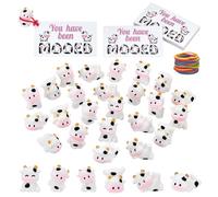 PH PandaHall 24 Lot de 6 Styles Mini Vaches en Résine avec Carte « Tu As Été Meugl頻 et Élastiques. Animaux Miniatures pour Loisirs Créatifs Croisières Carnavals et Fêtes