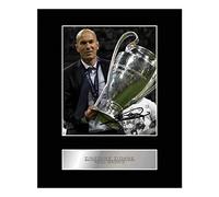 Photo dédicacée de Zinedine Zidane du Real Madrid FC # 1