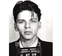 Photographie de Frank Sinatra Mugshot 27,9 x 35,6 cm | Magnifique portrait de tasse de 1938 | Busted In Bergen County | Musique américaine légendaire | Ol' Blue Eyes | Chanteur emblématique | Pionnier