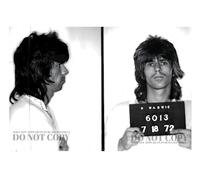 Photographie de Keith Richards Mugshot 28,9 x 40,6 cm - Magnifique tasse de 1972 portrait - The Rolling Stones - Busted - Warwick, Rhode Island - Rock and Roll - Photo rare - Poster Art Print