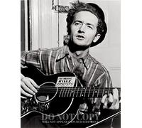 Photographie Woody Guthrie 28 x 35 cm - Magnifique portrait de Telegram du monde de 1943 - Musique américaine légendaire - This Machine Kills Fascists Guitar - Photo rare - Affiche d'art
