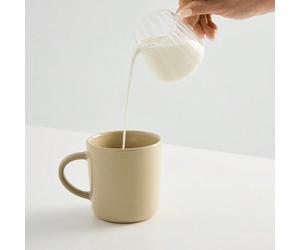 Pichet à lait miniature de style campagnard en verre - Broc à café rayé vintage et distributeur de sauce, polyvalent pour le bar à café, les décorations de table de brunch et la cuisine 7,3 * 6,5 * 5,