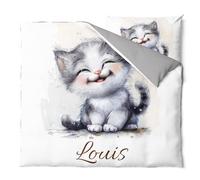 Pictogogo Ensemble de Parure de Lit Personnalisable avec Nom pour Bébé et Enfant - Animaux, Housse de Couette Zippée et Taie d'oreiller Incluses - Cadeau Unique (Chat Mignon, 80 x 120)