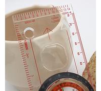 Picysa Boussole D'orientation Précise avec Plusieurs échelles pour la Randonnée et Le Camping, Règle de Carte en Plastique Portable, Légère et Compacte, 1 X Boussole de Carte