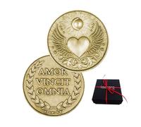 Pièce d’amour pour chance et protection: Amor Vincit Omnia. Idée cadeau femme, homme, maman, grands-parents, Saint-Valentin, anniversaires, occasions spéciales. Métal plaqué or. Made in Italy