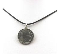 Pierres et Minéraux. Collier pièce Italie 20 centesimi Victor-Emmanuel III Cordon noir.