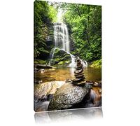 pierres zen devant la cascade Photo sur toile | taille: 60x40 cm | Peinture murale | Art Print | prêt couvert