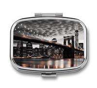 Pilulier carré à 2 compartiments Brooklyn Bridge - Mini pilulier portable de voyage pour poche, sac à main, pilulier en métal pour vitamines, huiles de poisson et compléments alimentaires