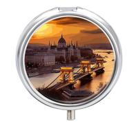 Pilulier rond portable à 3 compartiments Sunset in Budapest - Support pour vitamines - Organisateur de médicaments décoratif en métal