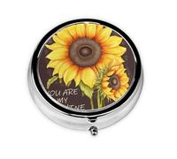 Pilulier rond « You are My Sunshine » - 3 compartiments pour sac à main - Joli pilulier en métal - Portable - Petit pilulier de voyage pour contenir des vitamines, des suppléments d'huile de poisson