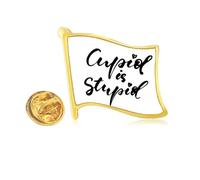 Pin's en métal doré avec citation de Cupidon Is
