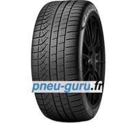 Pirelli P Zero Winter 245/40R19 98H XL RFT * 3PMSF C B 70 B