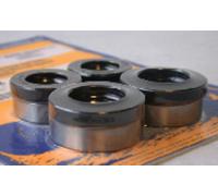 PIVOT WORKS Kit de roulements et joints de roue avant