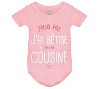 PIXEL EVOLUTION Body Bébé 'J'peux pas j'ai bêtise avec ma Cousine', Body bébé Humoristique, Disponible en Blanc, Bleu, Rose et Noir, idée cadeau naissance (Rose, 6 mois)