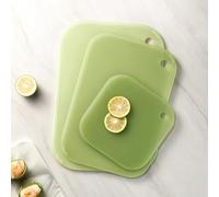 Planche à découper en ABS polyvalente : robuste, facile à nettoyer, sûre et bien rangée dans la cuisine !