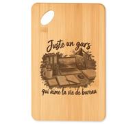 Planche à Découper Juste un gars qui aime la vie de bureau | Plateau Apéro Bambou Gravé 30 × 20 cm | Cuisine Barbecue Apéritif | Idée Cadeau Employé de Bureau Crémaillère Noël