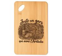 Planche à Découper Juste un gars qui aime l'Ardèche | Plateau Apéro Bambou Gravé 30 × 20 cm | Cuisine Barbecue Apéritif | Idée Cadeau Ardéchois Crémaillère Noël