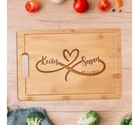 Planche à découper personnalisée - Planche en bois gravée pour couples, jeunes mariés, mariés, mariage, anniversaire, Noël, famille, amis