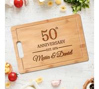 Planche à découper personnalisée pour couples - Planche à charcuterie personnalisée avec gravure - Cadeau de mariage unique, cadeau d'anniversaire, pendaison de crémaillère ou surprise de fiançailles